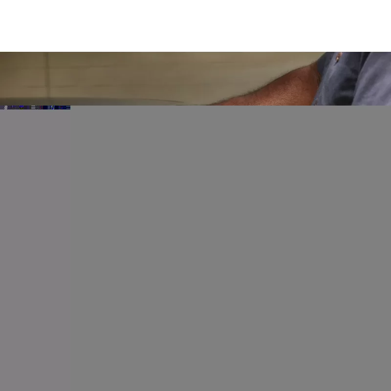 Аккумуляторная полировальная машина Milwaukee M12 BPS-421X (Li-Ion 4 Ач/2 Ач) №2