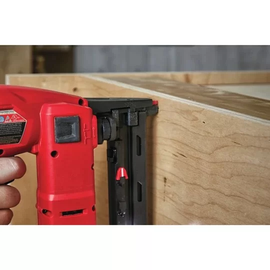 Аккумуляторный степлер Milwaukee M18 FNCS18GS-0X FUEL (без акк. и з/у) №2