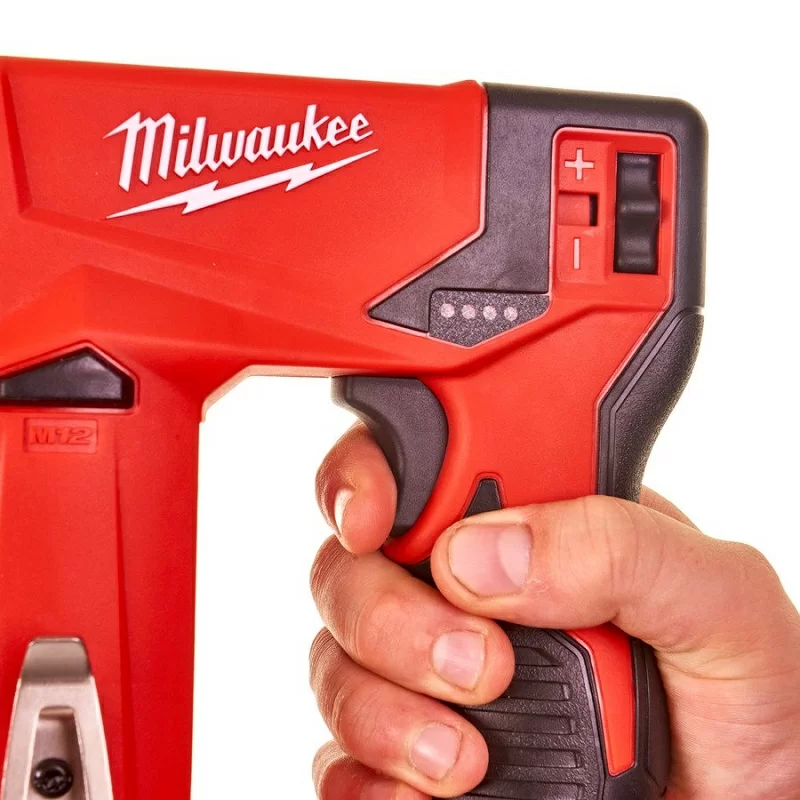 Аккумуляторный степлер Milwaukee M12 BST-202X (2х2,0 Ач) №3