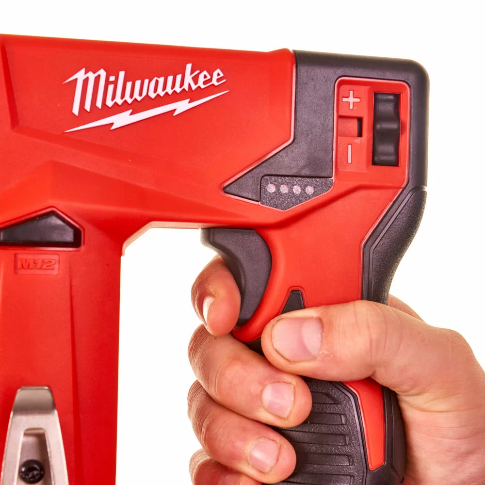 Аккумуляторный степлер Milwaukee M12 BST-0 (без акк. и з/у) №5
