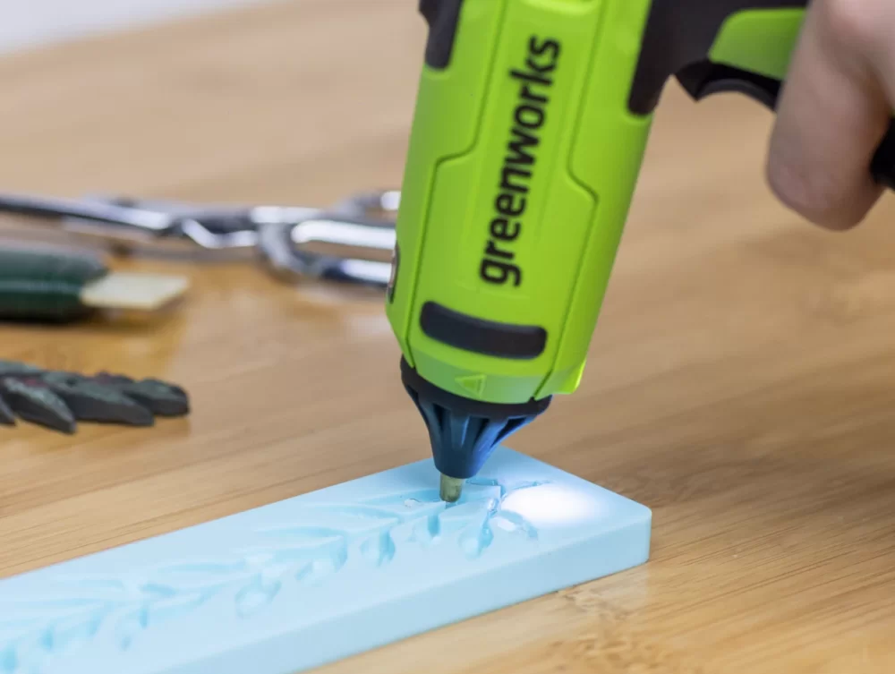 Аккумуляторный клеевой пистолет Greenworks G24GLG (без акк. и з/у) №4