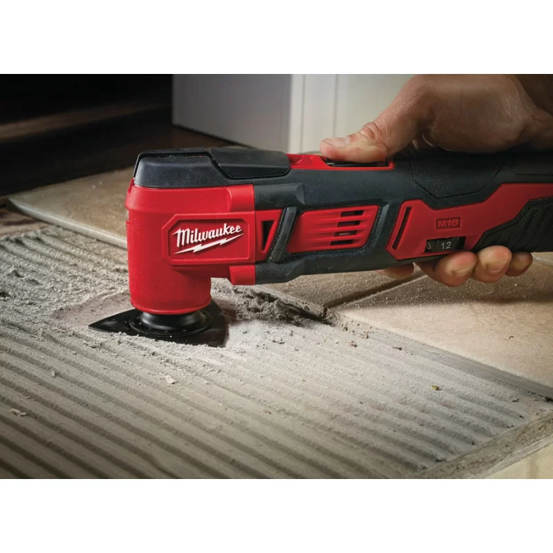 Аккумуляторный многофункциональный инструмент (реноватор) Milwaukee M18 BMT-0 (без акк. и з/у) №2