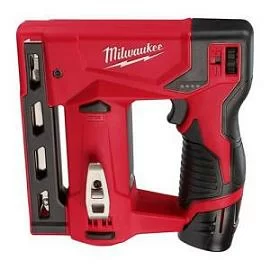 Товар «Аккумуляторный степлер Milwaukee M12 BST-202X (2х2,0 Ач)» Фото товара «Аккумуляторный степлер Milwaukee M12 BST-202X (2х2,0 Ач)»