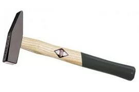 Фото товара «Молоток слесарный Picard 400 гр с деревянной рукояткой»